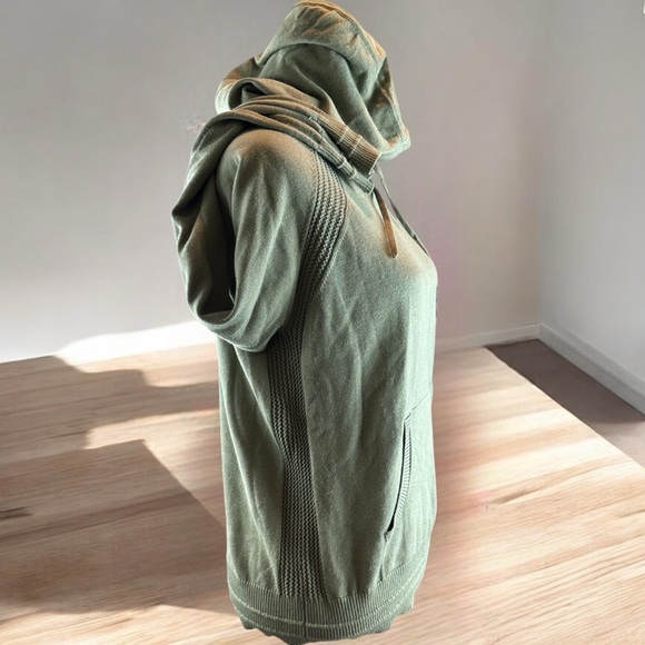 Athleta Evergreen Hoodie Sweater Olive Green  Women's Size Small Athleisure - Picture 6 of 10